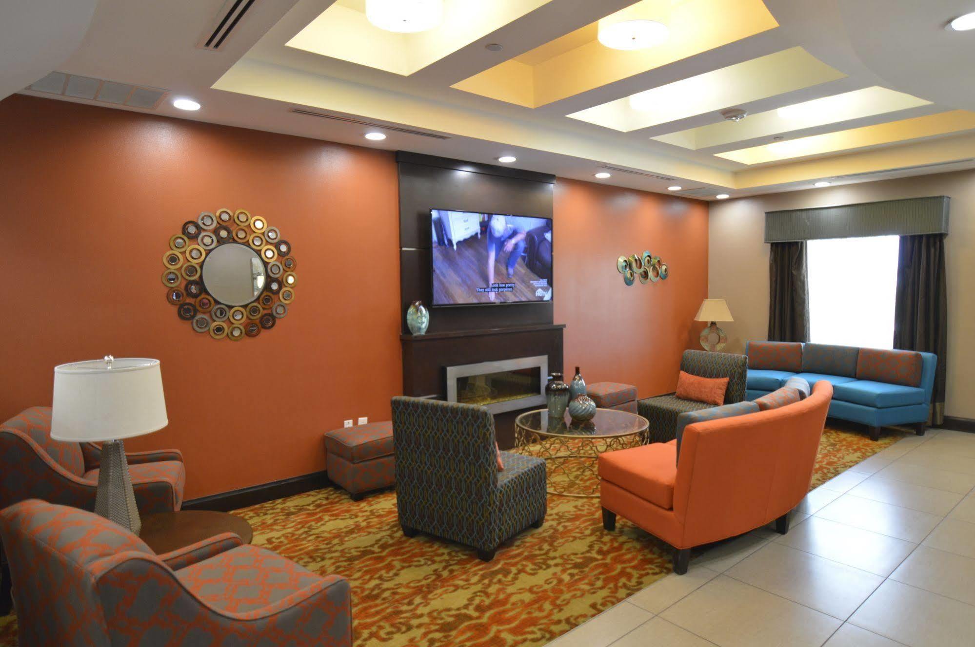 Western Longhorn & Hotel 3*