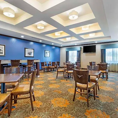 Best Western Plus Longhorn Inn & Suites 